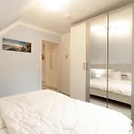 Haus Am Grossbahnhof Whg 1 * Binz