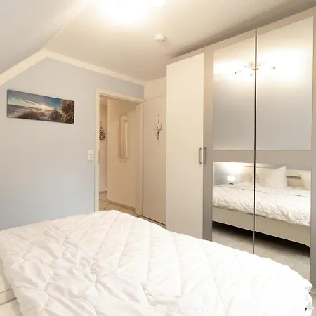 Haus Am Grossbahnhof Whg 1 * Binz